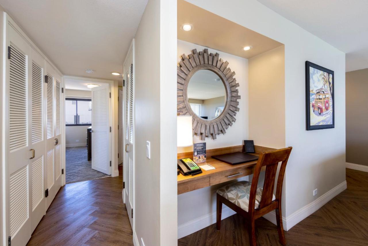 Ocean Front Spectacular Condo ホノルル エクステリア 写真