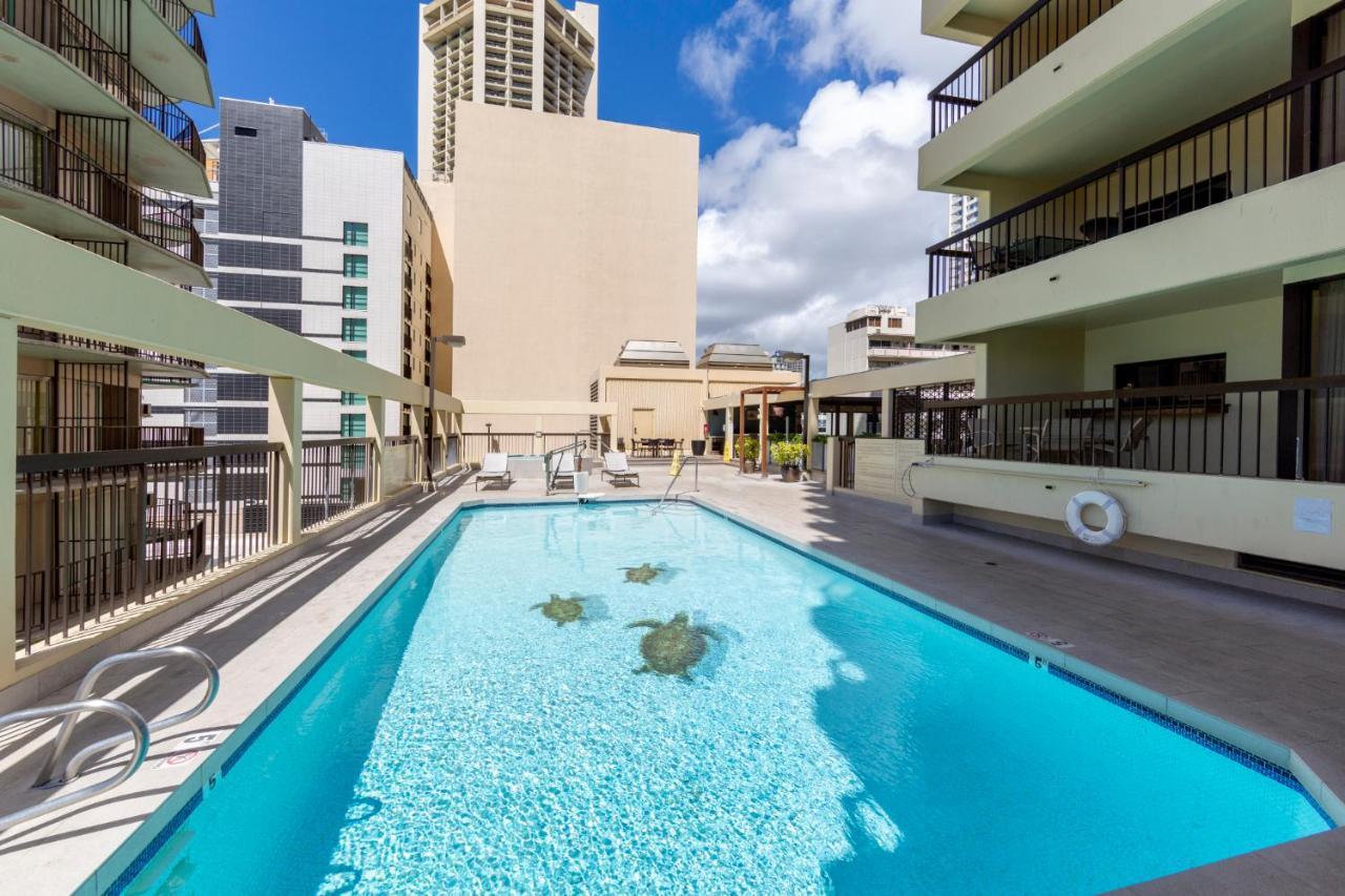 Ocean Front Spectacular Condo ホノルル エクステリア 写真